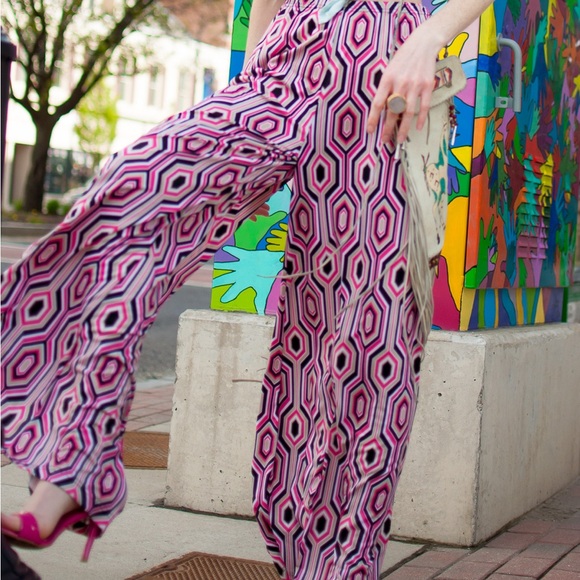 Zac & Rachel Geometric Pink Wide-Leg Pants - Picture 3 of 10
